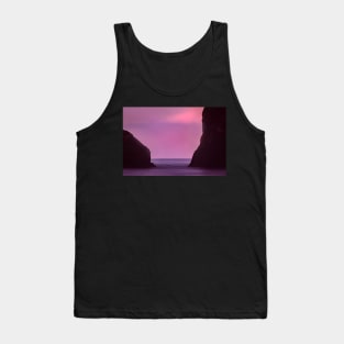 Sunset between two rocks Tank Top